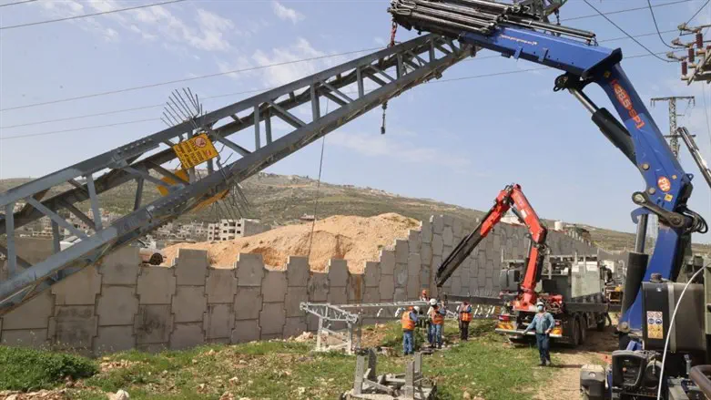 עבודות חברת החשמל בכביש עוקף חווארה 