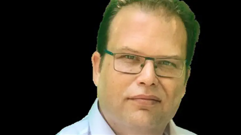 יניב בר אור