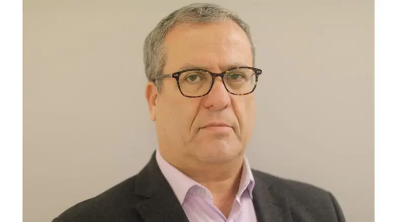 Dr. Ron Schleifer