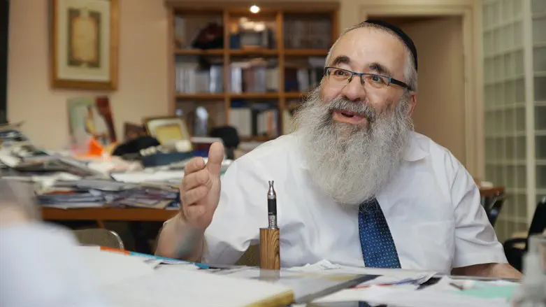 הרב אהרן דב הלפרין