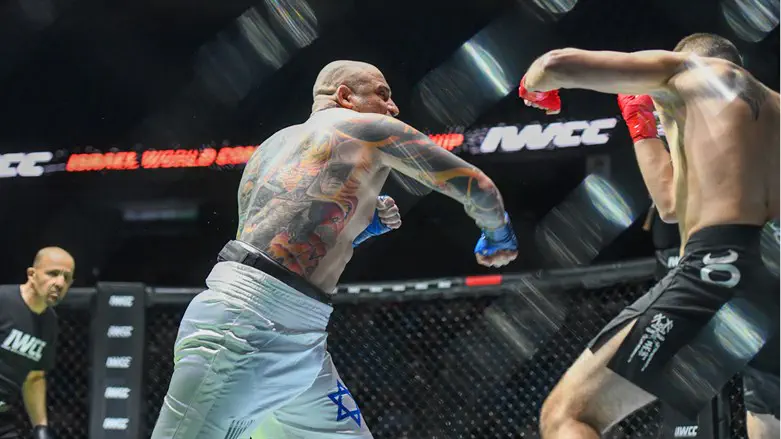 חיים גוזלי בהיכל מנורה