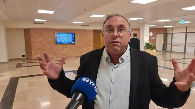 Раввин Ахад Тахарлев