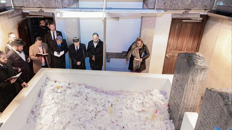 השר סמוטריץ' בציון של הרבי