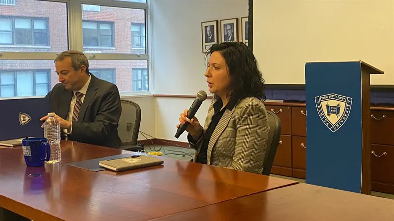 אירינה נבזלין והרב ארי ברמן