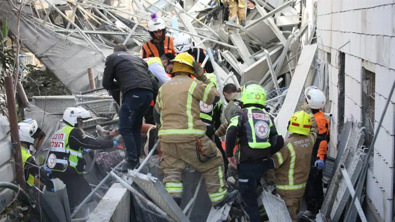 זירת קריסת הפיגומים ברמת גן