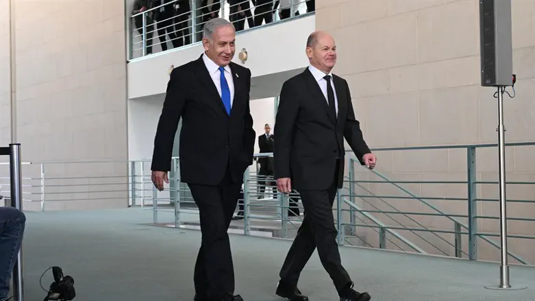 Netanyahu meets Olaf Scholz