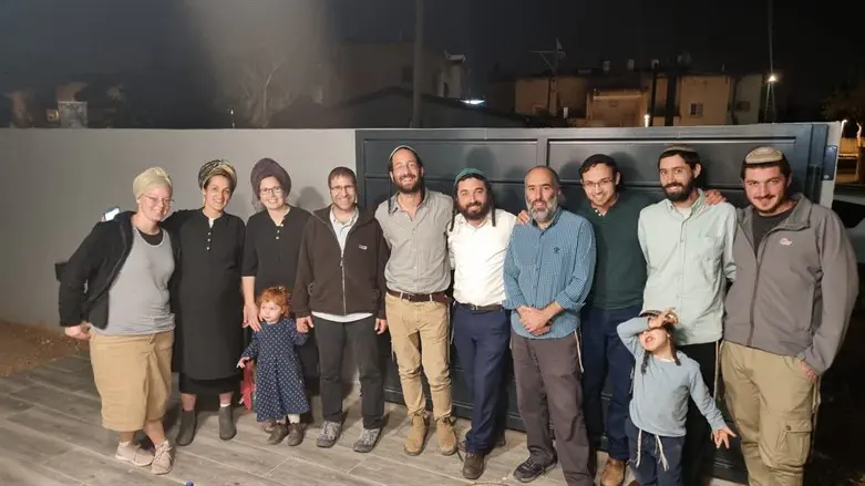 צבי סוכות ברמלה