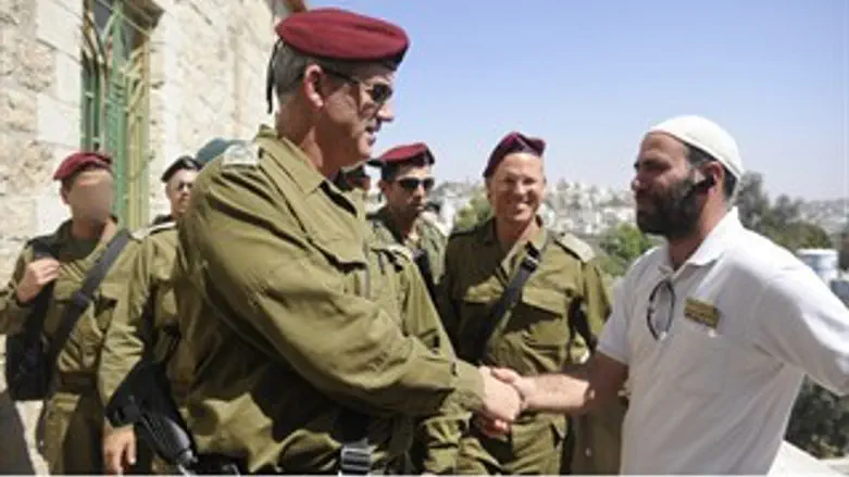 גנץ בביקור. היום