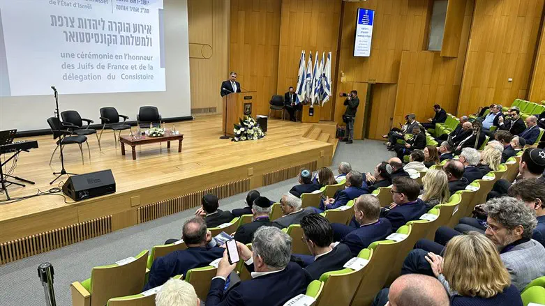 השר סופר במהלך המפגש