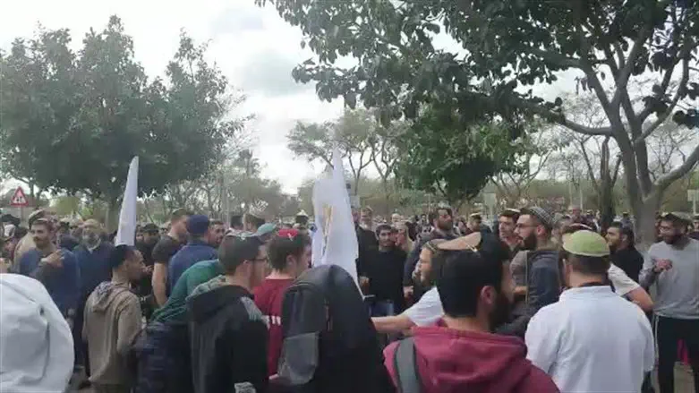 ישיבות מודיעין ולב התורה בלשכת הגיוס