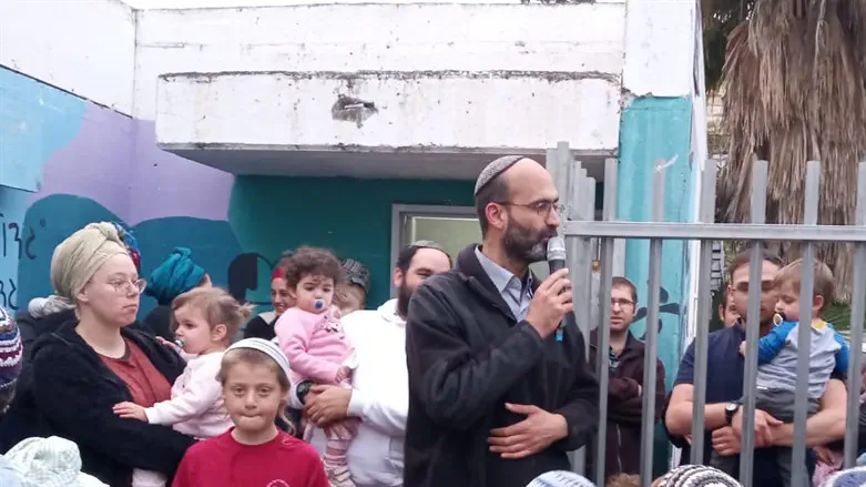 חנוכת המבנה בעמישב