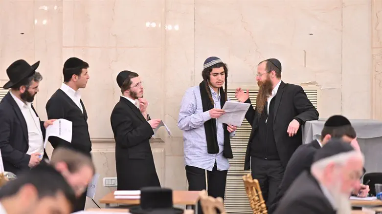 מכל קצוות הקשת במבחן על התניא