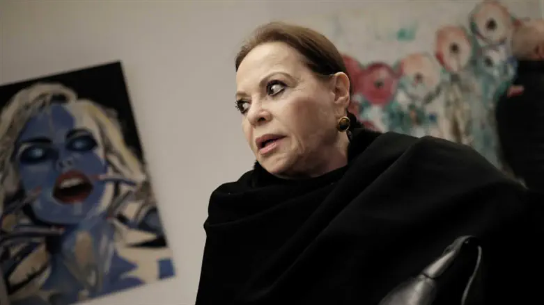 גילה אלמגור