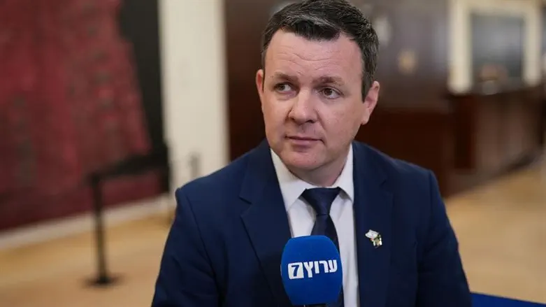 Евгений Сова