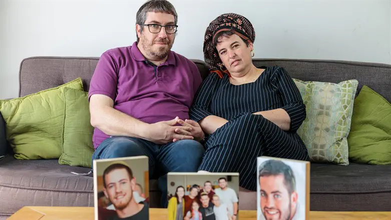 אסתי ושלום יניב