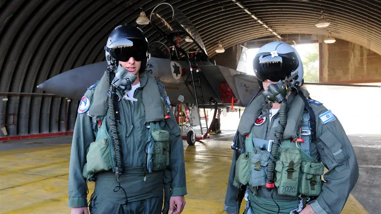 עושים הכול למען אחדות העם. אילוסטרציה