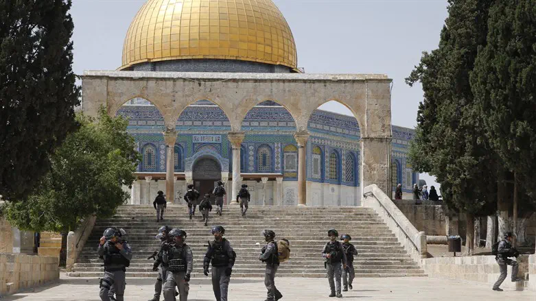 Police on the Temple Mount