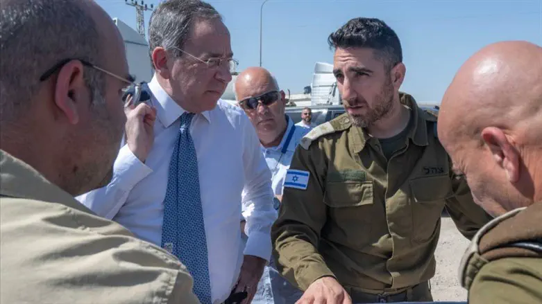 Nides visits Allenby Crossing