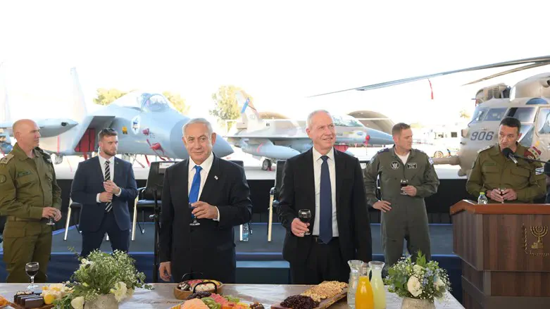Netanyahu and Gallant at the toast