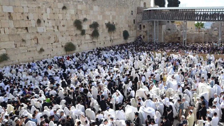 Priestly Blessing at Kotel