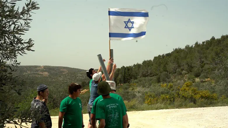 טיול להשבת הריבונות באזור דולב