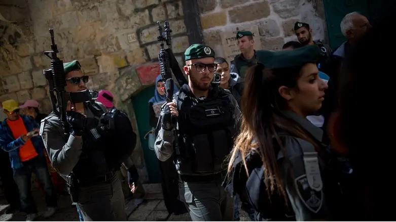Силы безопасности в Старом городе Иерусалима. Иллюстрация