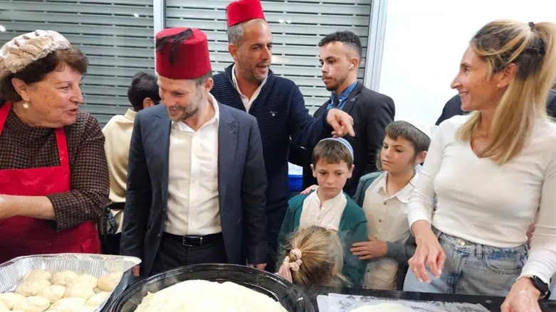 בצלאל סמטריץ' חוגג מימונה