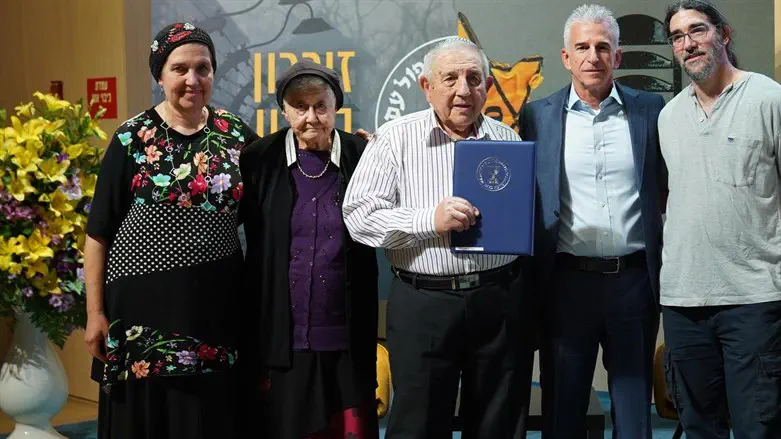 "זיכרון בסלון" במטה המוסד