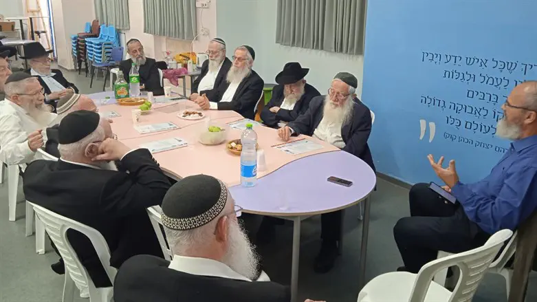 רבני תורת הארץ הטובה בכינוס
