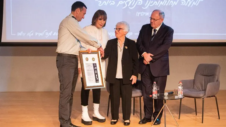 Malka Puterkovsky at IDF Yom HaShoah event