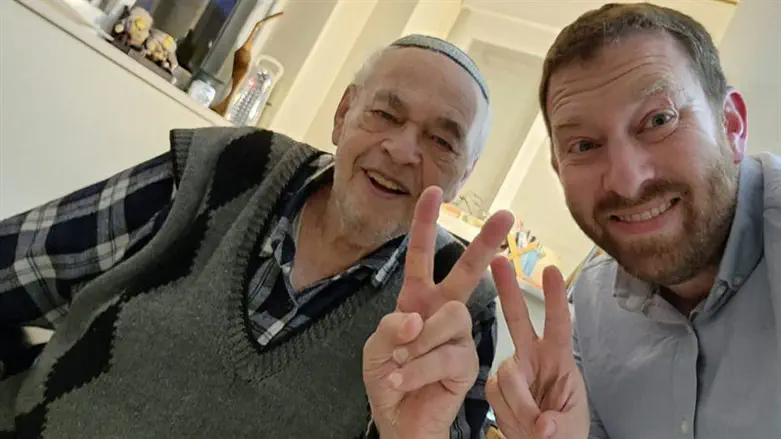 יהודה ולד עם סבו חיים פלדהיים