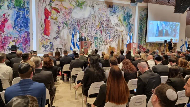 טקס לכל איש יש שם