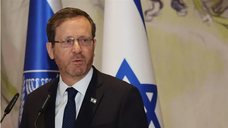 Isaac Herzog at Holocaust Remembrance Day event in the Knesset