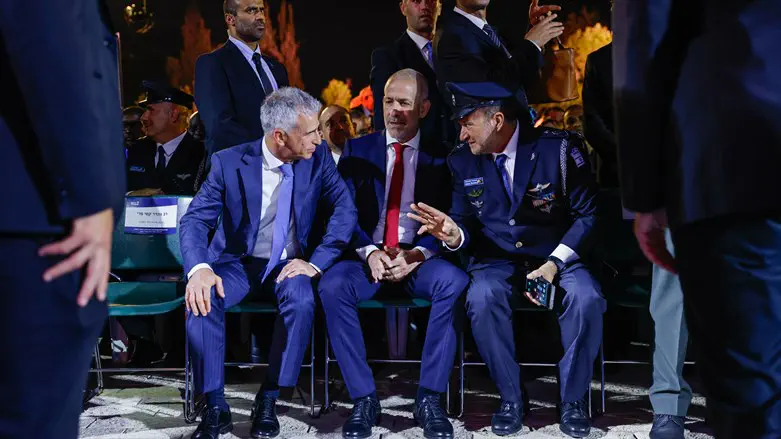 Давид Барнеа, Ронен Бар и Коби Шабтай