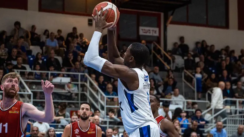 קמפ הערב. גבוה מעל כולם