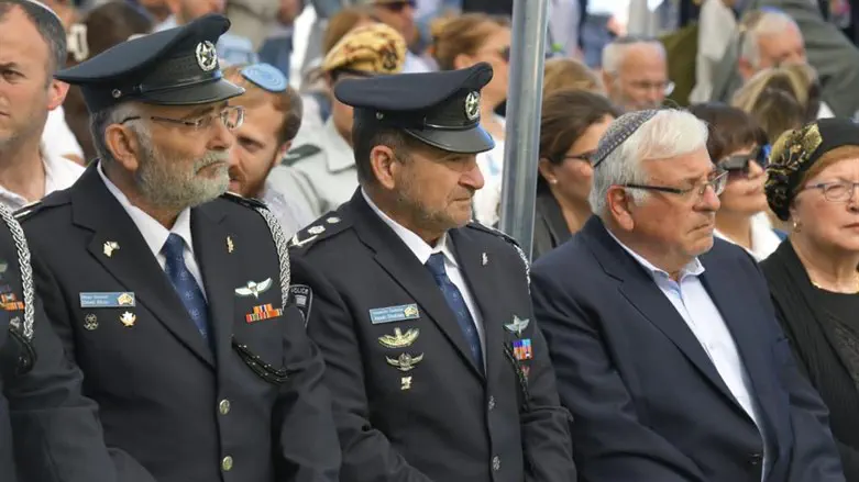 המפכ"ל בטקס לזכר חללי המשטרה