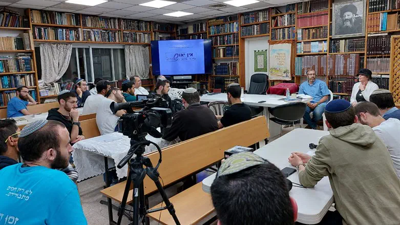 המפגש בבית הרב דרוקמן