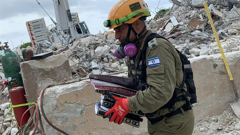 Golan Vach on a rescue mission