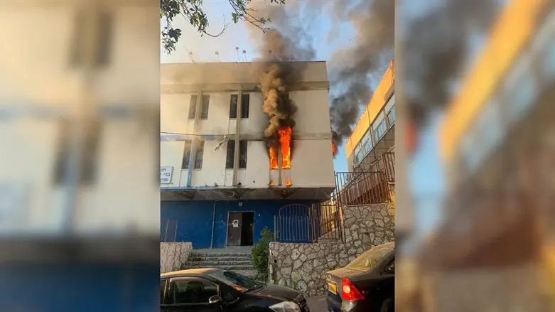 Пожар в филиале движения "Бней Акива" в Бней Браке