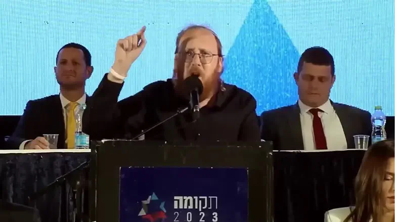 Берла Кромби на «миллионной демонстрации»