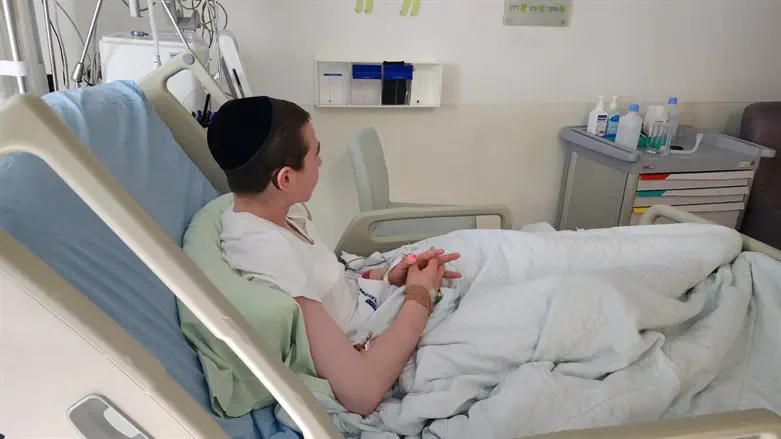 נעשה שימוש במזרק האפיפן, אך מצבו לא השתפר