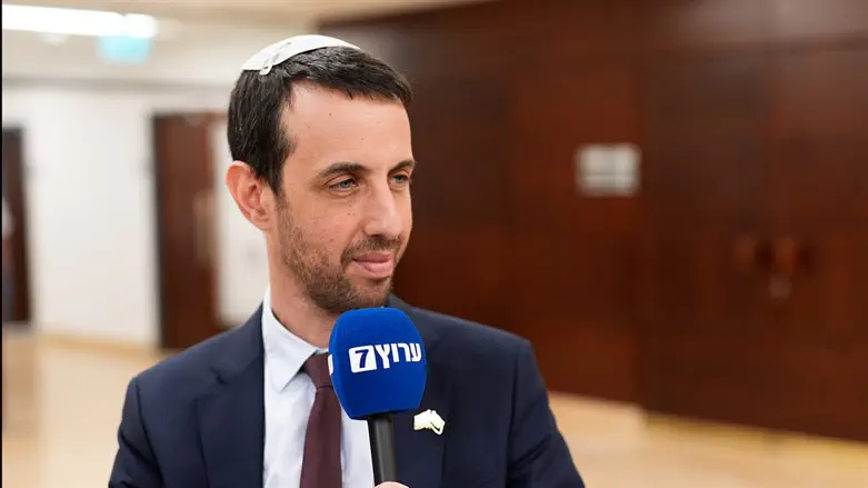 אריאל קלנר