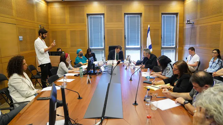 הוועדה המיוחדת למאבק בשימוש בסמים ובאלכוהול