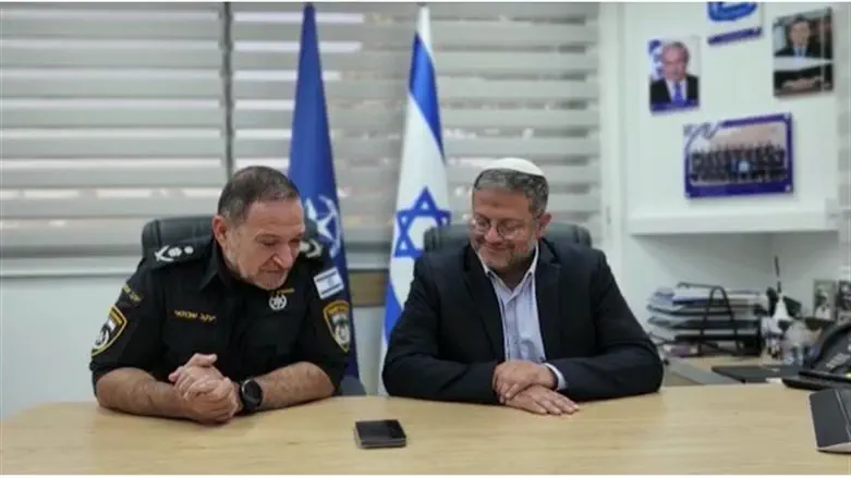 השר בן גביר והמפכ"ל שבתאי