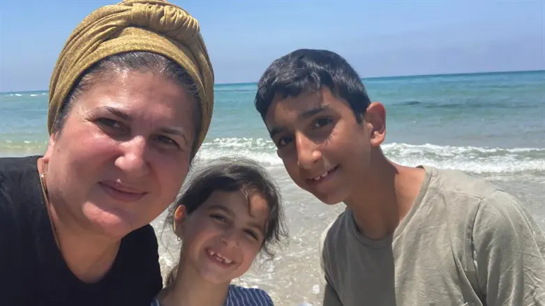 נהוראי, שיר ציון וסיגלית חברוני