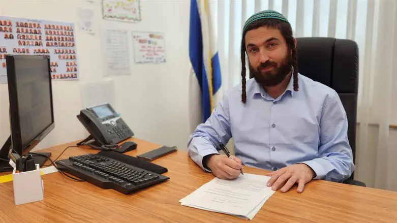 ח"כ צבי סוכות