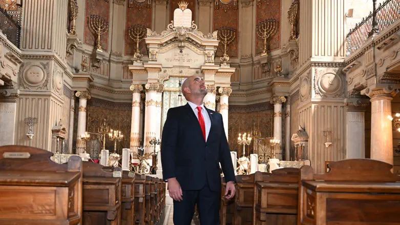 אמיר אוחנה ברומא