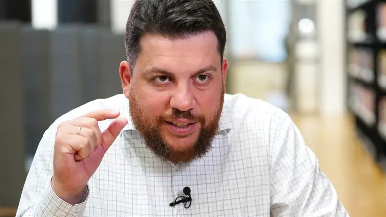 לאוניד וולקוב