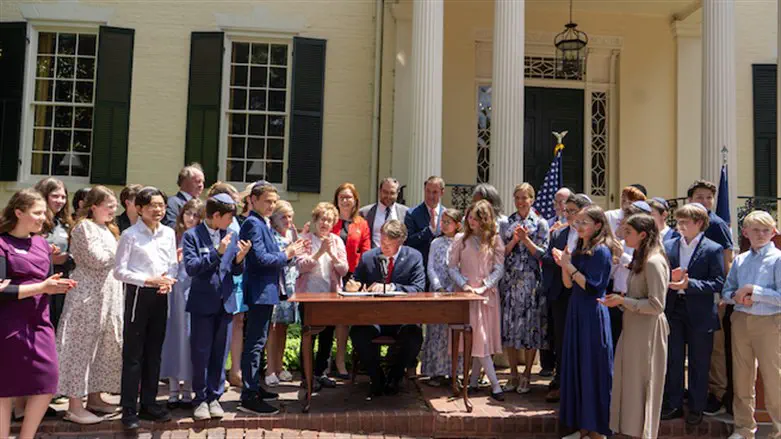 Governor Glenn Youngkin signs IHRA bill