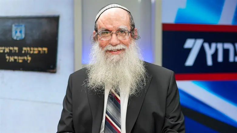 הרב אברהם נחשון